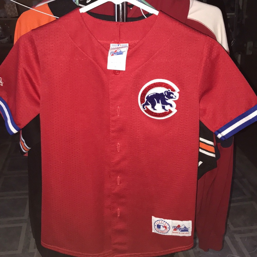 Youth size M cubs jersey